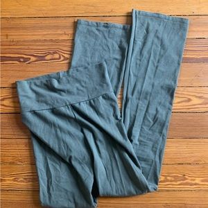 Brandy Melville Priscilla Green Flared Leggings